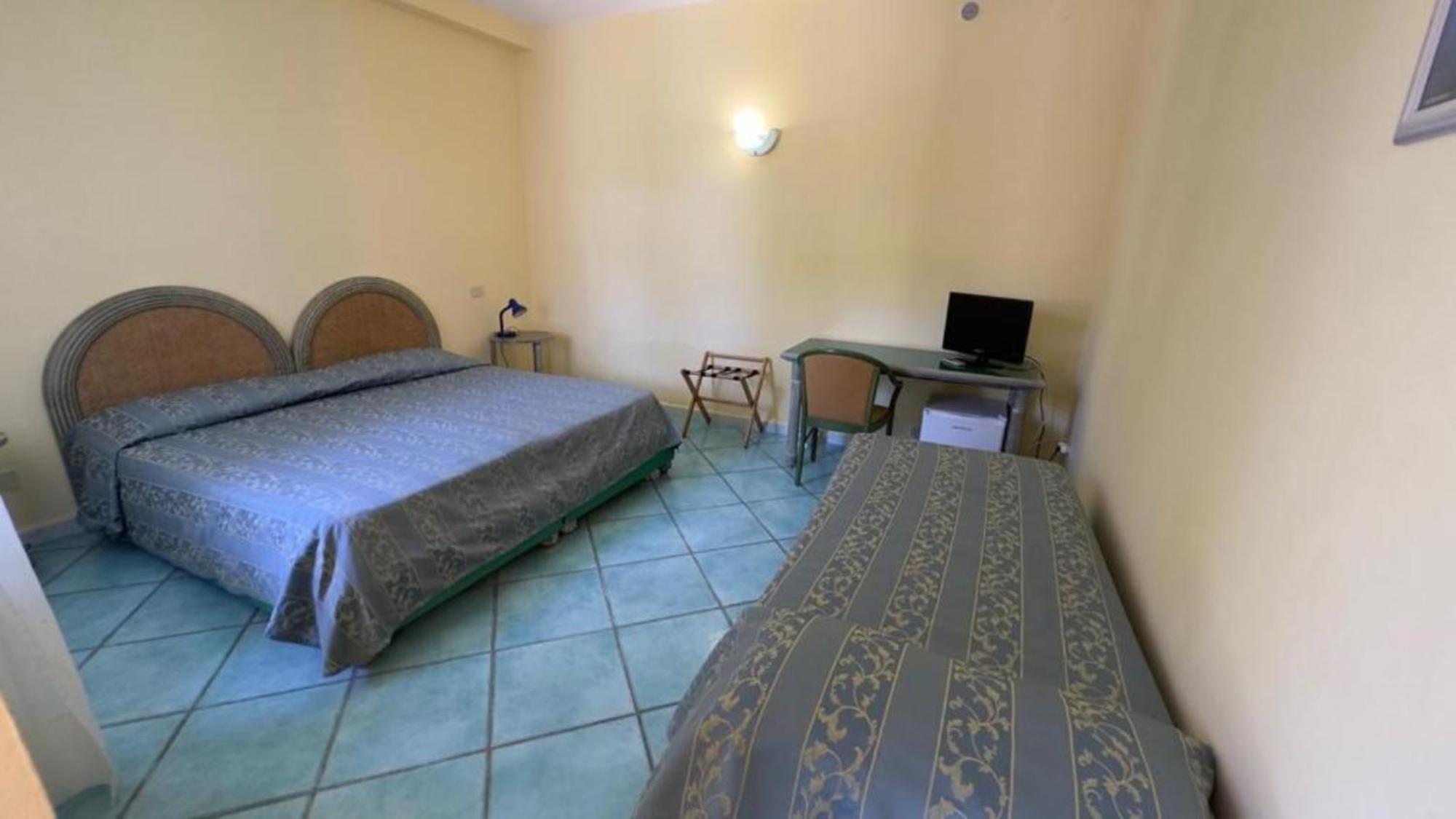 Hotel Oasi Castiglione Casamicciola Terme Quarto foto